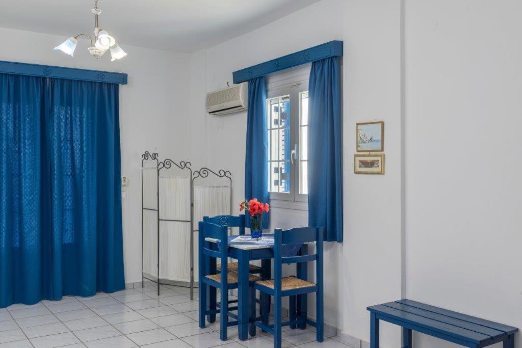 פיניקאס Sea View Studios מראה חיצוני תמונה
