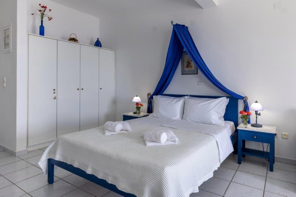 פיניקאס Sea View Studios מראה חיצוני תמונה