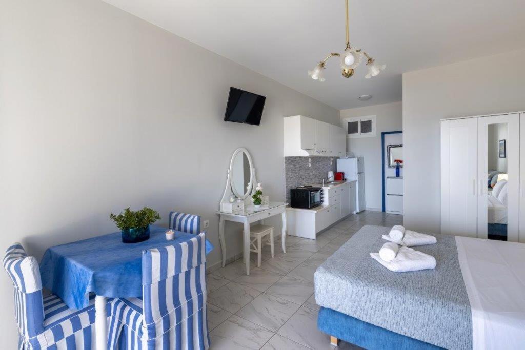 פיניקאס Sea View Studios מראה חיצוני תמונה