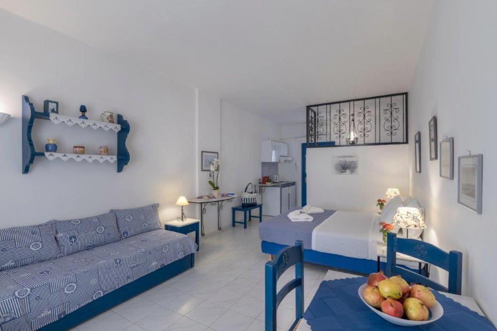 פיניקאס Sea View Studios מראה חיצוני תמונה