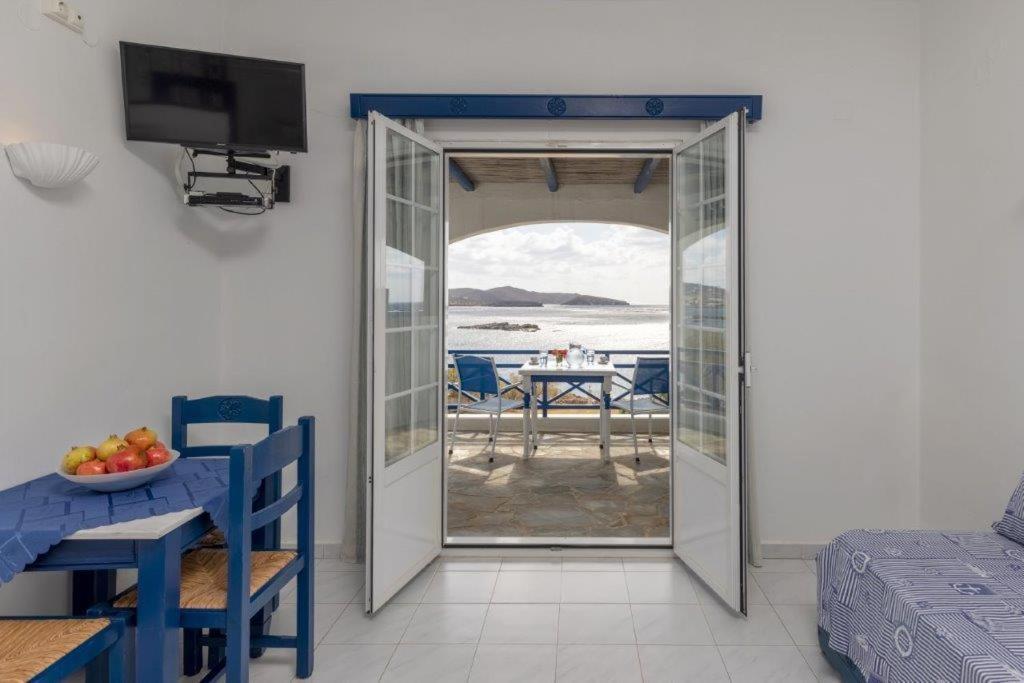 פיניקאס Sea View Studios מראה חיצוני תמונה
