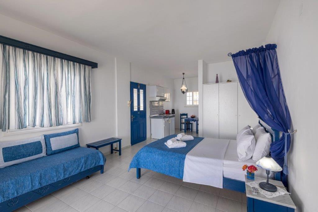 פיניקאס Sea View Studios מראה חיצוני תמונה